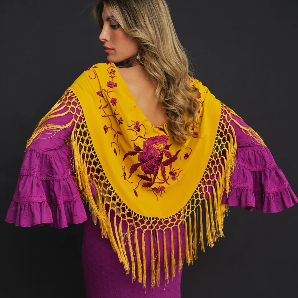 Trajes de flamenca - Micaela Villa